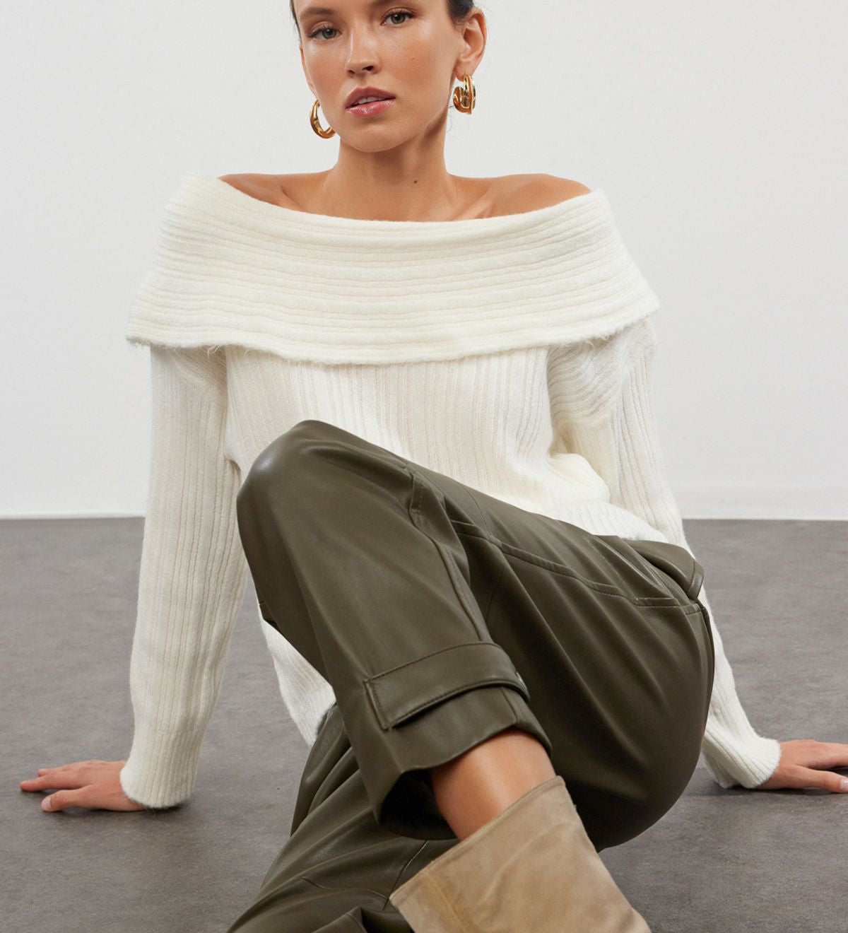 Wrap yourself in warmth with our Off-Shoulder Ribbed Knit Sweater. Featuring a chic off-shoulder design and cozy ribbed fabric, this pullover is perfect for any cold-weather occasion. Shop now for comfort and style free shipping!
