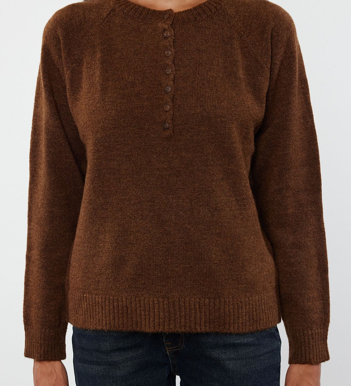 Women's Brown Knit Sweater - Cozy Crew Neck, Timeless Casual Design