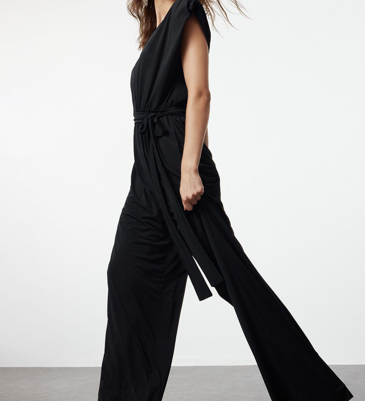 Elegant black wide-leg jumpsuit with a belted waist, perfect for formal events or evening wear.”

Get ready to turn heads—order yours now and redefine elegance!”

Formal Wear, Jumpsuits, Evening Attire, Black Essentials.
