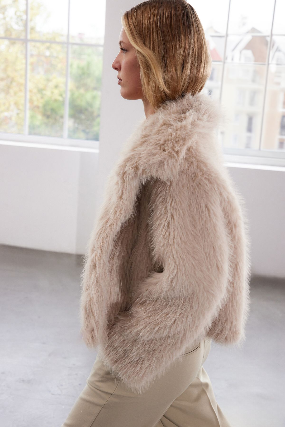 Womens Jacket Short Fur Evening Jacket Women's Faux Fur Cropped