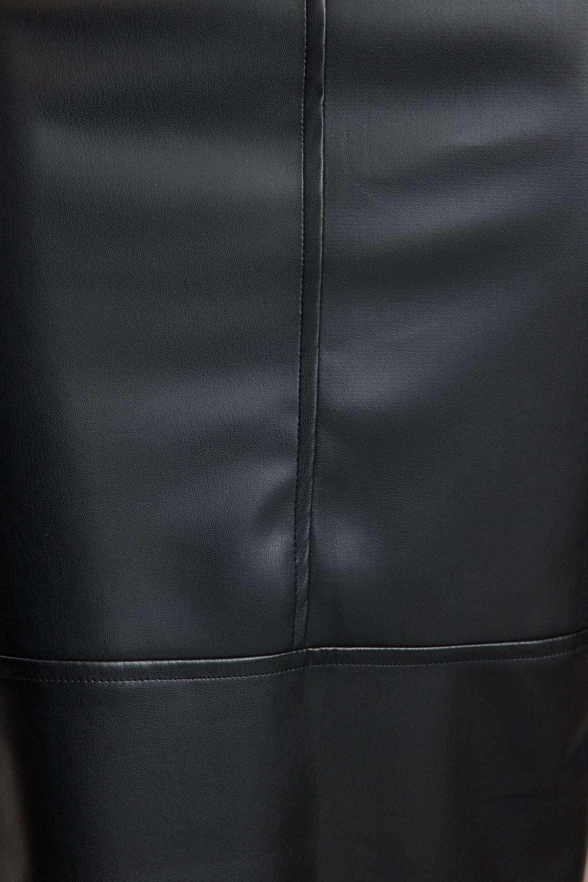 Sleek Faux Leather Midi Skirt – Bold and Versatile for Every Occasion
