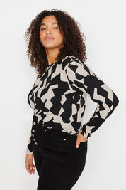 Black & Beige Geometric Print Long Sleeve Top – AtikaStyle