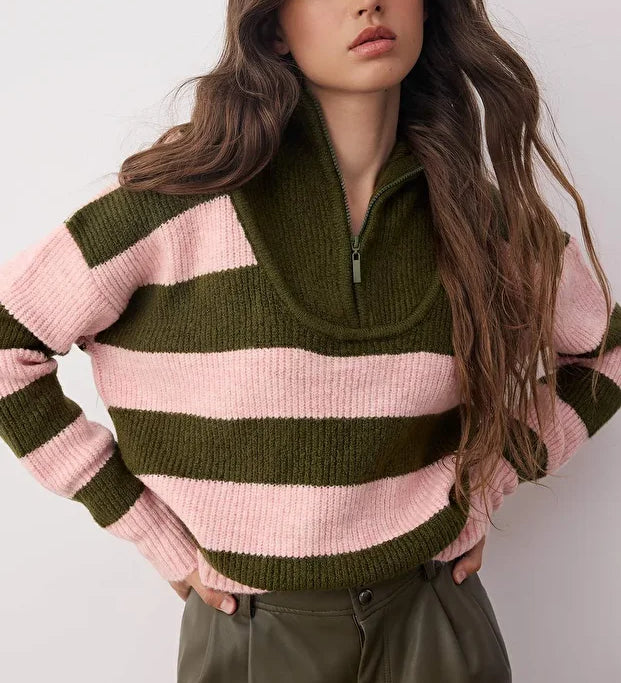 Olive and pink striped half-zip sweater – AtikaStyle
	•	Women’s knit pullover with stripes
	•	Cozy striped sweater outfit

