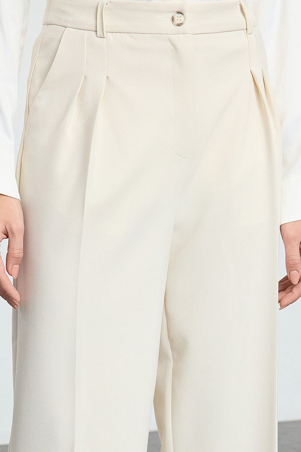 Women’s High-Waisted Beige Wide-Leg Trousers – Tailored Workwear Pants | Atikastyle