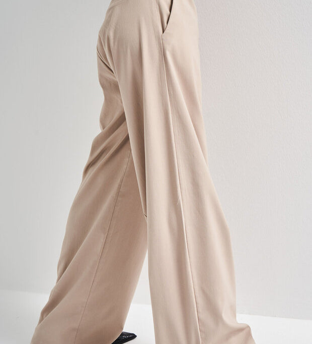 Charcoal Wide-Leg Tailored Trousers – AtikaStyle