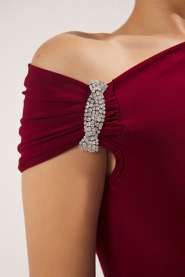 Burgundy One-Shoulder Evening Dress | Elegant Long Formal Gown – AtikaStyle