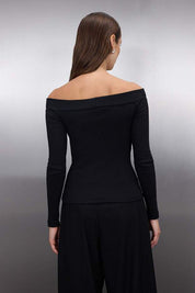 Black Off-Shoulder Grommet Detail Top – Long Sleeve Fitted | AtikaStyle