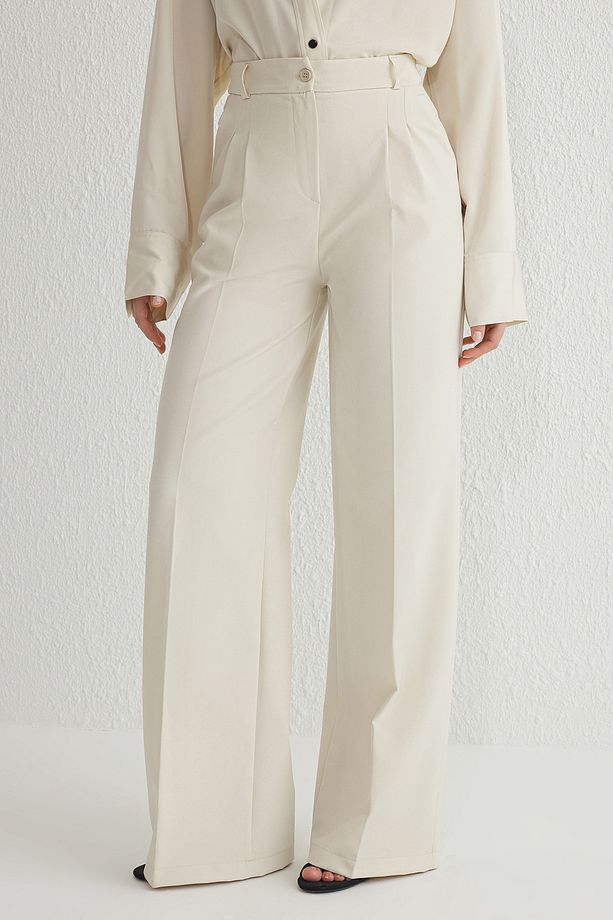 Women’s High-Waisted Beige Wide-Leg Trousers – Tailored Workwear Pants | Atikastyle