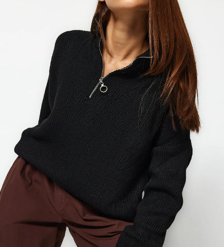 Women's Cozy Beige Quarter-Zip Knit Sweater with Ribbed Details