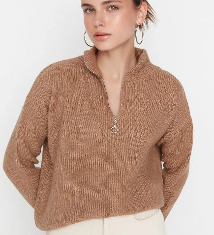 Women's Cozy Beige Quarter-Zip Knit Sweater with Ribbed Details