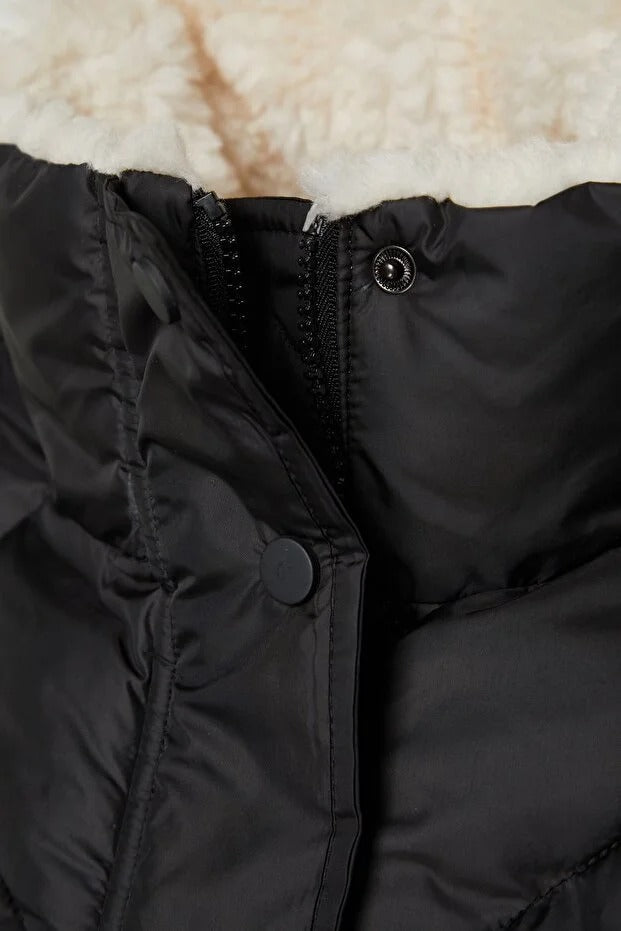 Black Oversized Puffer Coat with Plush Collar | Winter Outerwear | AtikaStyle