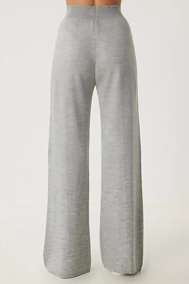 Light Grey Knit Sweater & Pants Set | Cozy Two‑Piece Lounge Co‑Ord | AtikaStyle