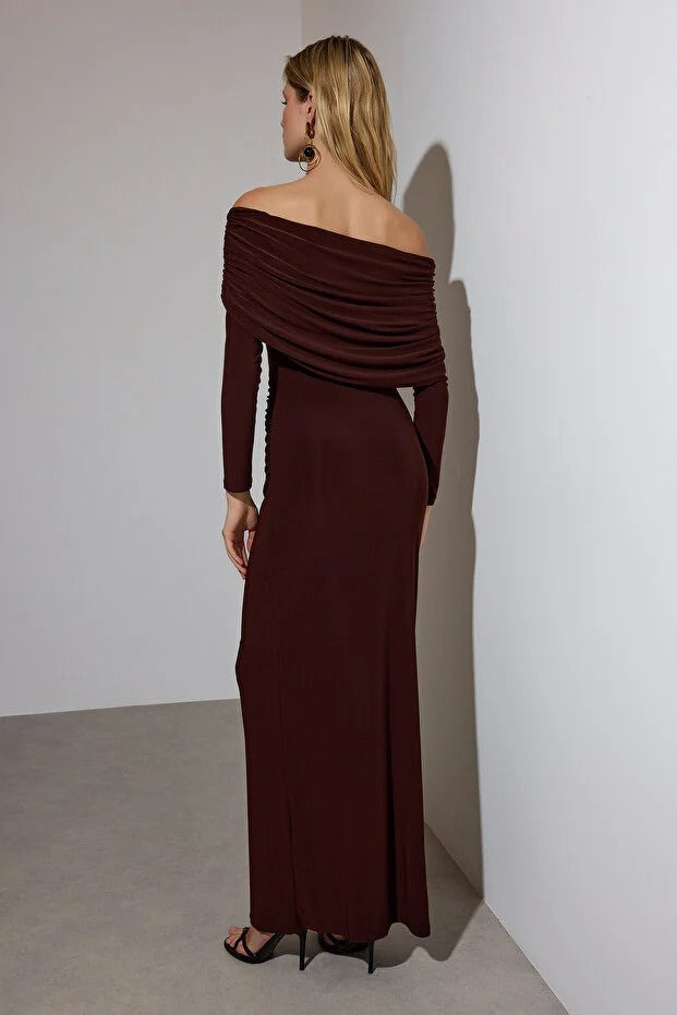 AtikaStyle, Off Shoulder Dress, Ruched Maxi Dress, Chocolate Brown Dress, Evening Dress, Elegant Outfit, Date Night Look, Bodycon Dress, Formal Dress, Turkish Fashion, Made in Turkey, Fall Collection, Timeless Style

