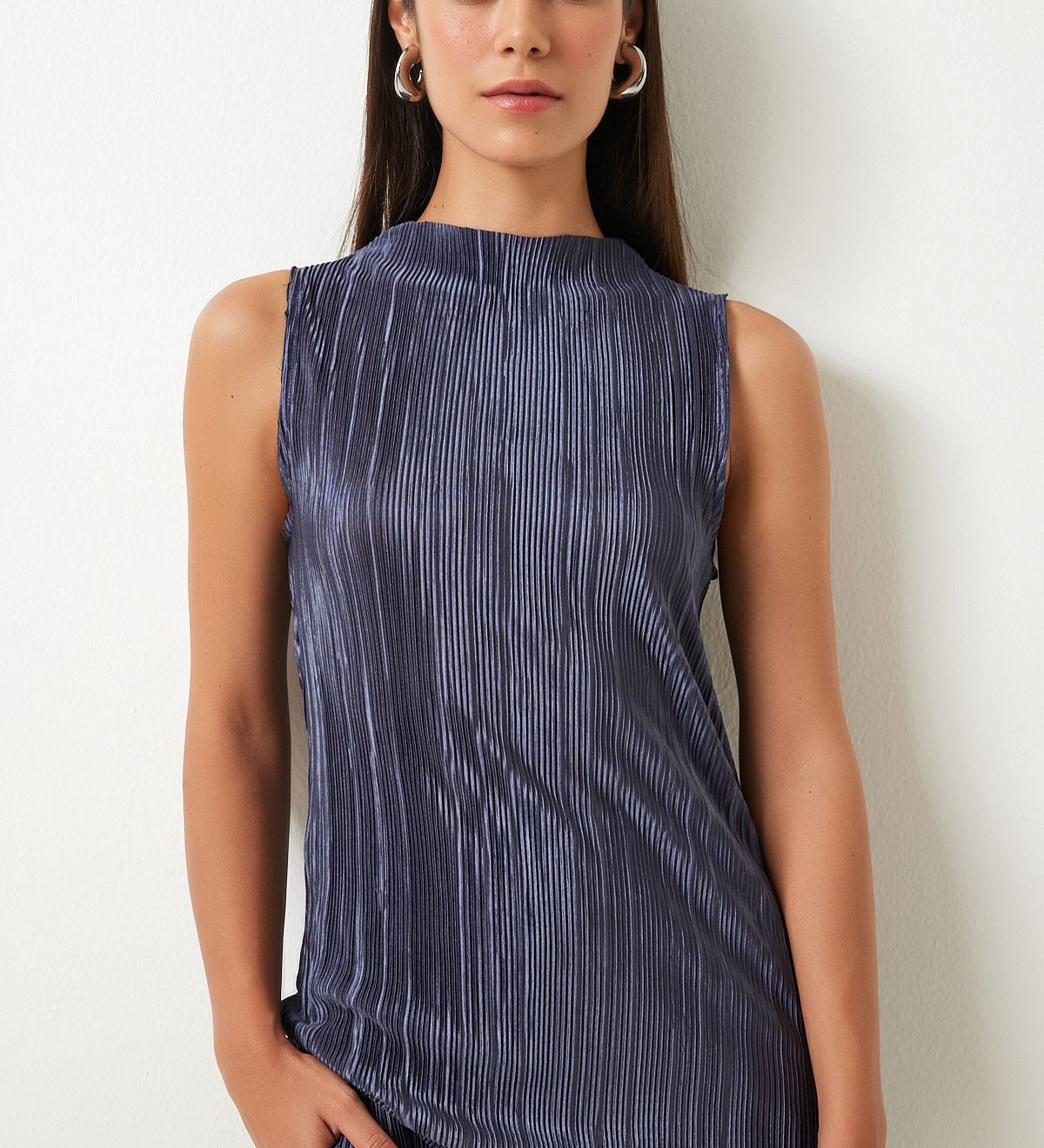 Elegant Navy Sleeveless Velvet Pantsuit